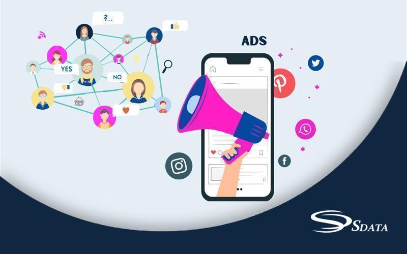 بررسی تأثیر رسانه‌ها و تبلیغات بر رفتار مشتریان