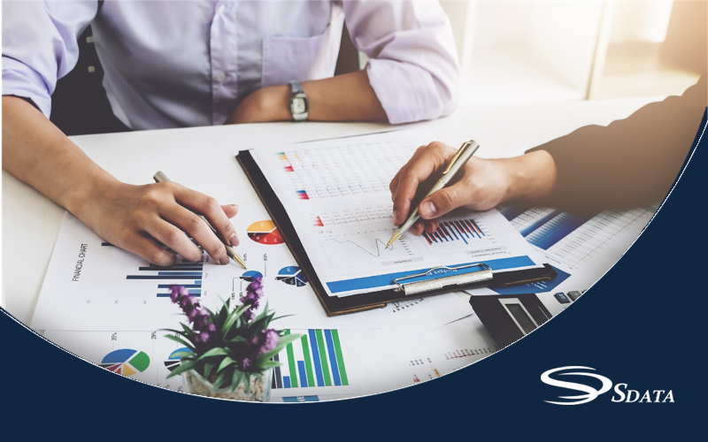 کاربرد داده در تجزیه و تحلیل روند فروش و بازاریابی